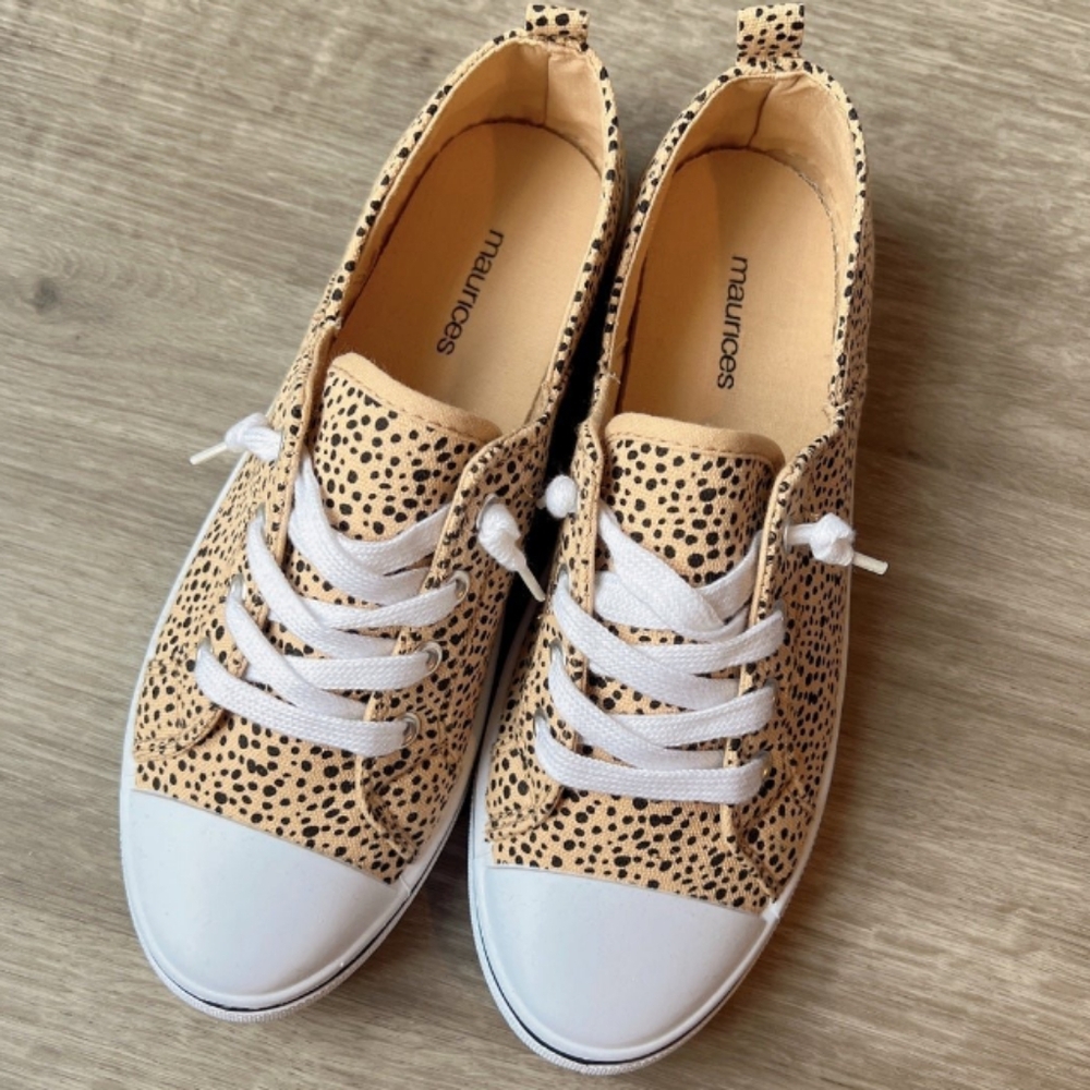 Maurices animal print 7.5 converse tennis shoes sneakers tan white black women's